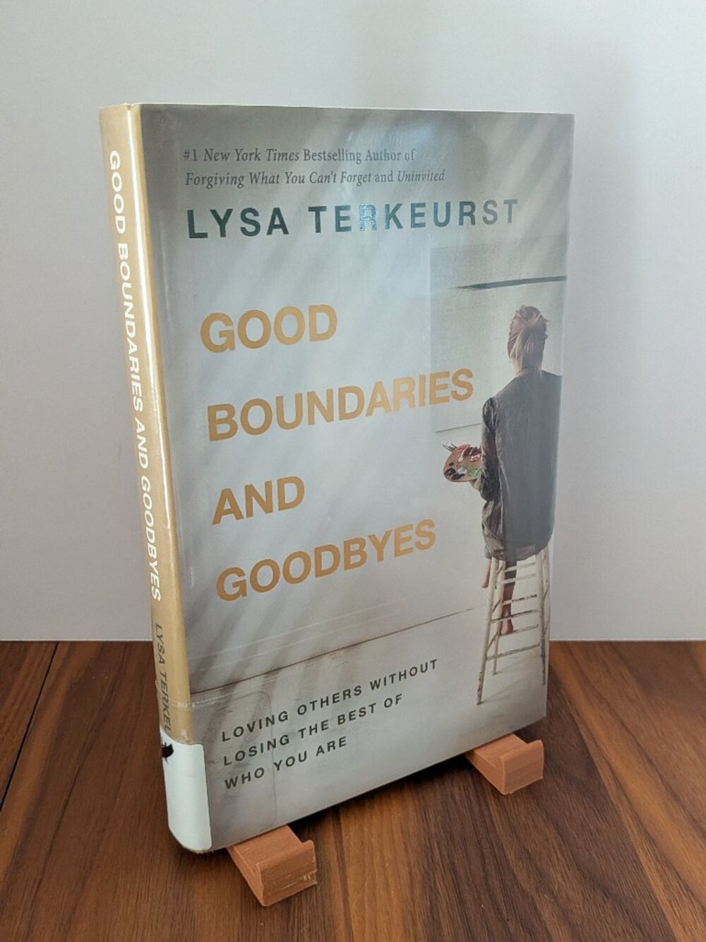 Good Boundaries and Goodbyes : Loving Others Without Losing the Best of Who You